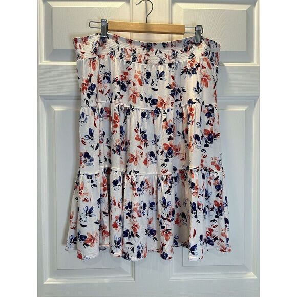 St. John’s Bay Size XL Midi Skirt White Blue and Red Tiered Floral - Picture 1 of 5